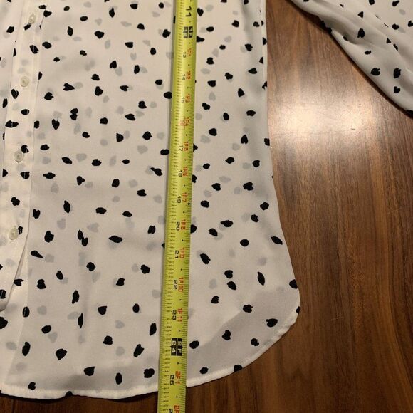 Banana Republic button down blouse, EUC, Sz M, white, blk print, EUC - Picture 8 of 15